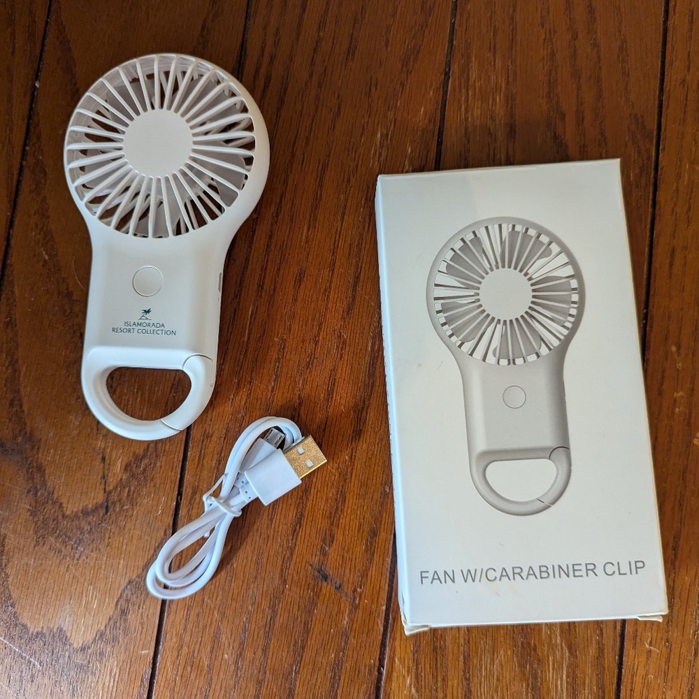 Islamorada Resort Collection Personal Mini Fan Carabiner Clip Three Speeds NIB